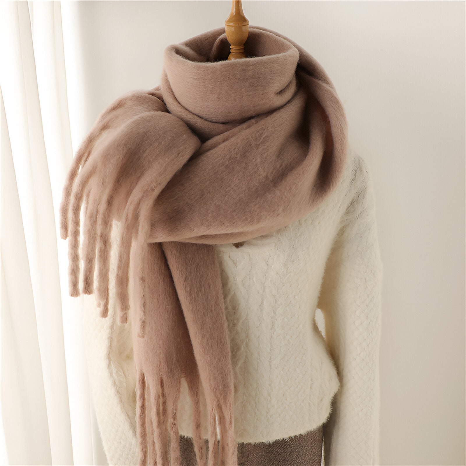Écharpe Femme Douce en Tissu Moelleux avec Franges – Élégante et Polyvalente pour Hiver 8