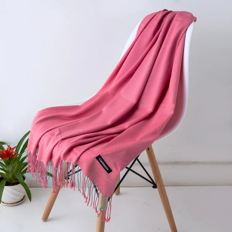 Écharpe Longue en Laine avec Franges pour Femmes – Confort et Élégance pour l'Hiver 23