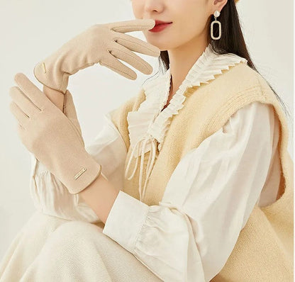 Gants Femme en Daim Doux avec Doublure Chaude - Ajustement Élégant pour Hiver 13