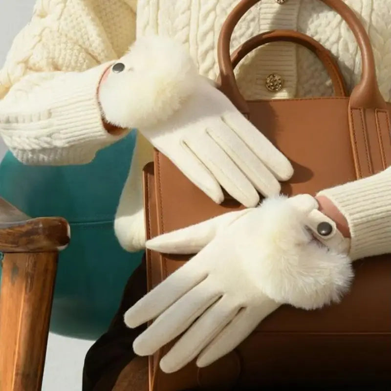 Gants d'Hiver Femme avec Bordure en Fausse Fourrure et Compatibilité Écran Tactile – Design Ajusté et Poignet Élastique 3