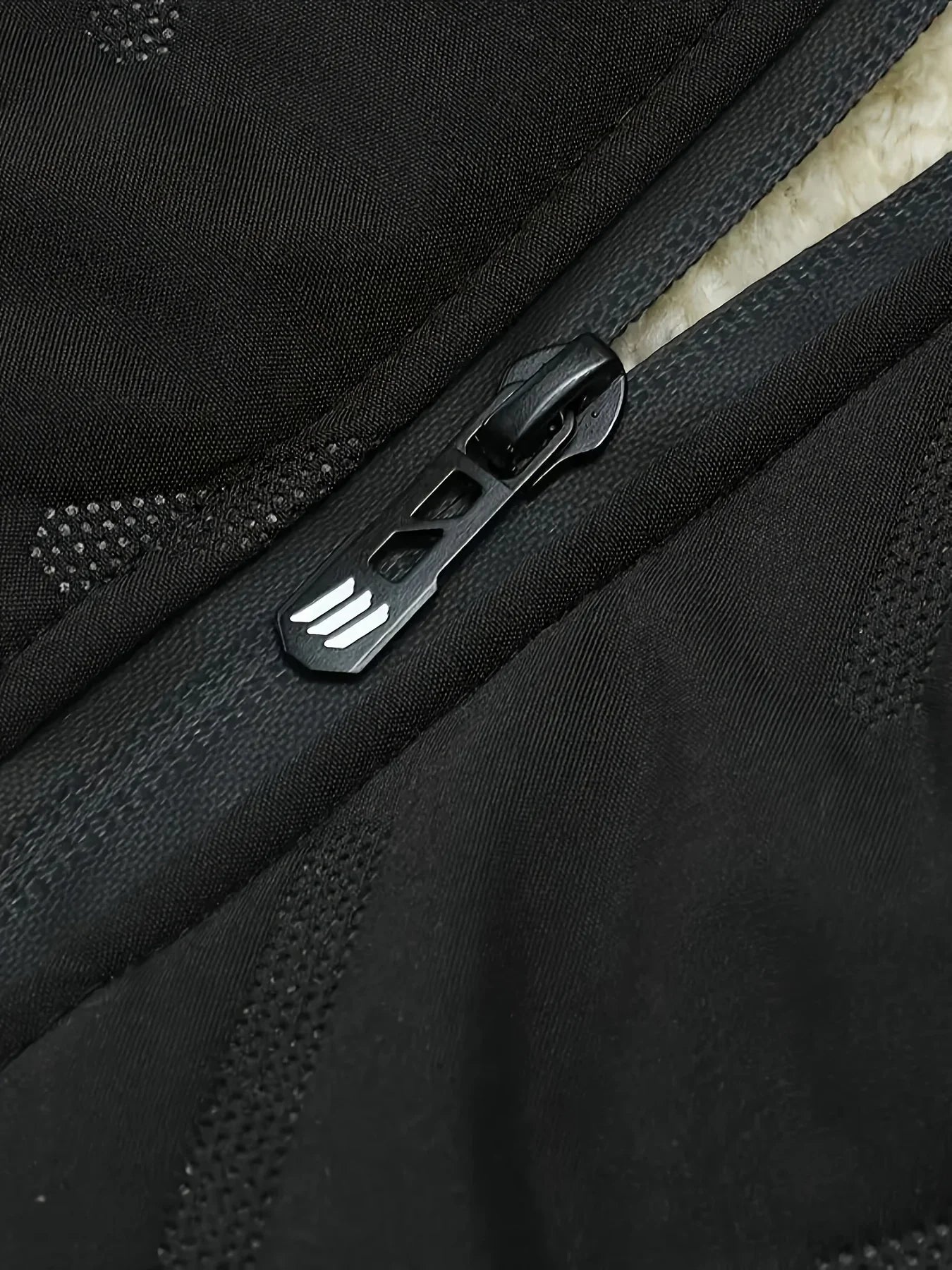 Men's Sleeveless Vest in Polyester with Fleece Lining - Stand-up Collar, Zipped Pockets, Ideal for Autumn and Winter