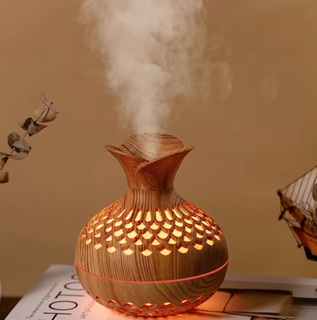 Humidificateur d'Air en Bois 300ml avec Diffuseur d'Aromas USB – Idéal pour Chambre et Petit Espace