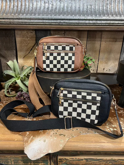 Elegant and Practical Women's Checkered Handbag with Adjustable Shoulder Strap – Black and White 30x25x10 cm