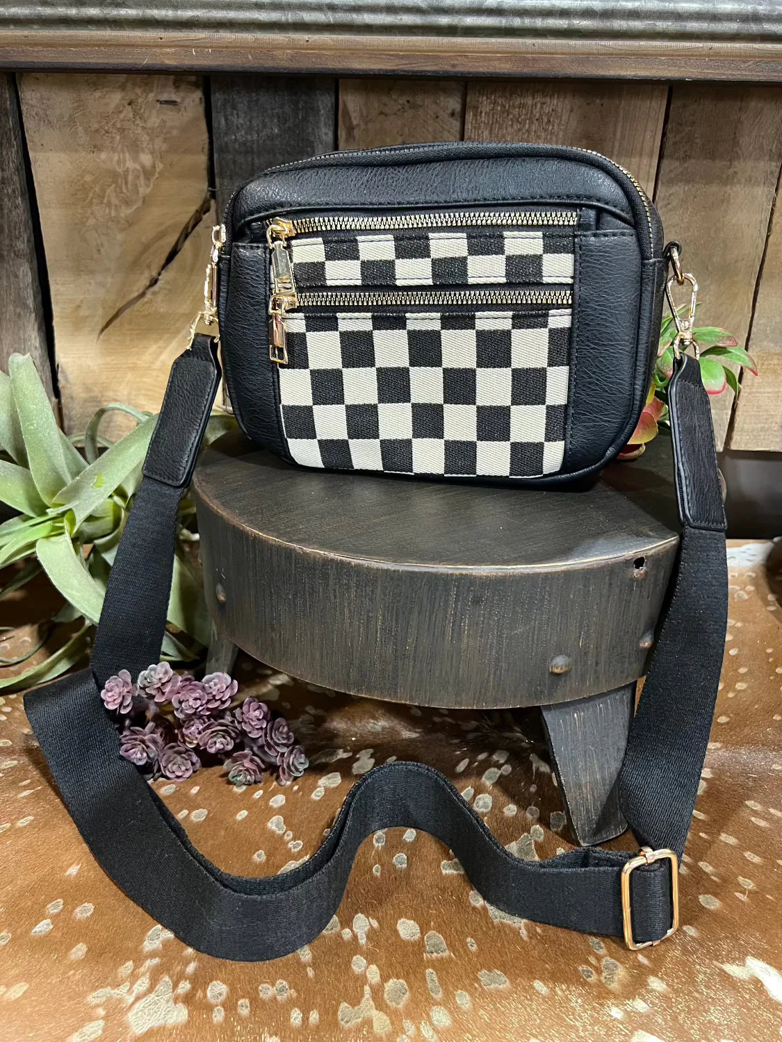 Sac à Main Damier Femme Élégant et Pratique avec Bandoulière Ajustable – Noir et Blanc 30x25x10 cm