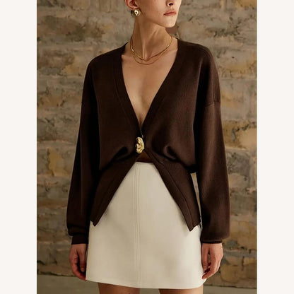 Oversized Women's V-Neck Sweater in Soft Knit – Chic and Comfortable, Long Sleeves, Ideal for Casual or Professional Look