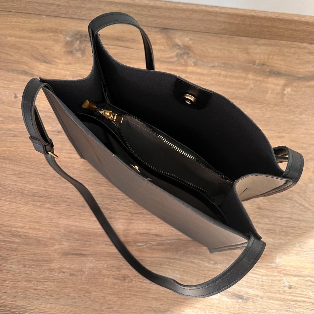 Women's Handbag in Vegetable Leather with Adjustable Straps – Elegant Practical Tote Bag for All Occasions