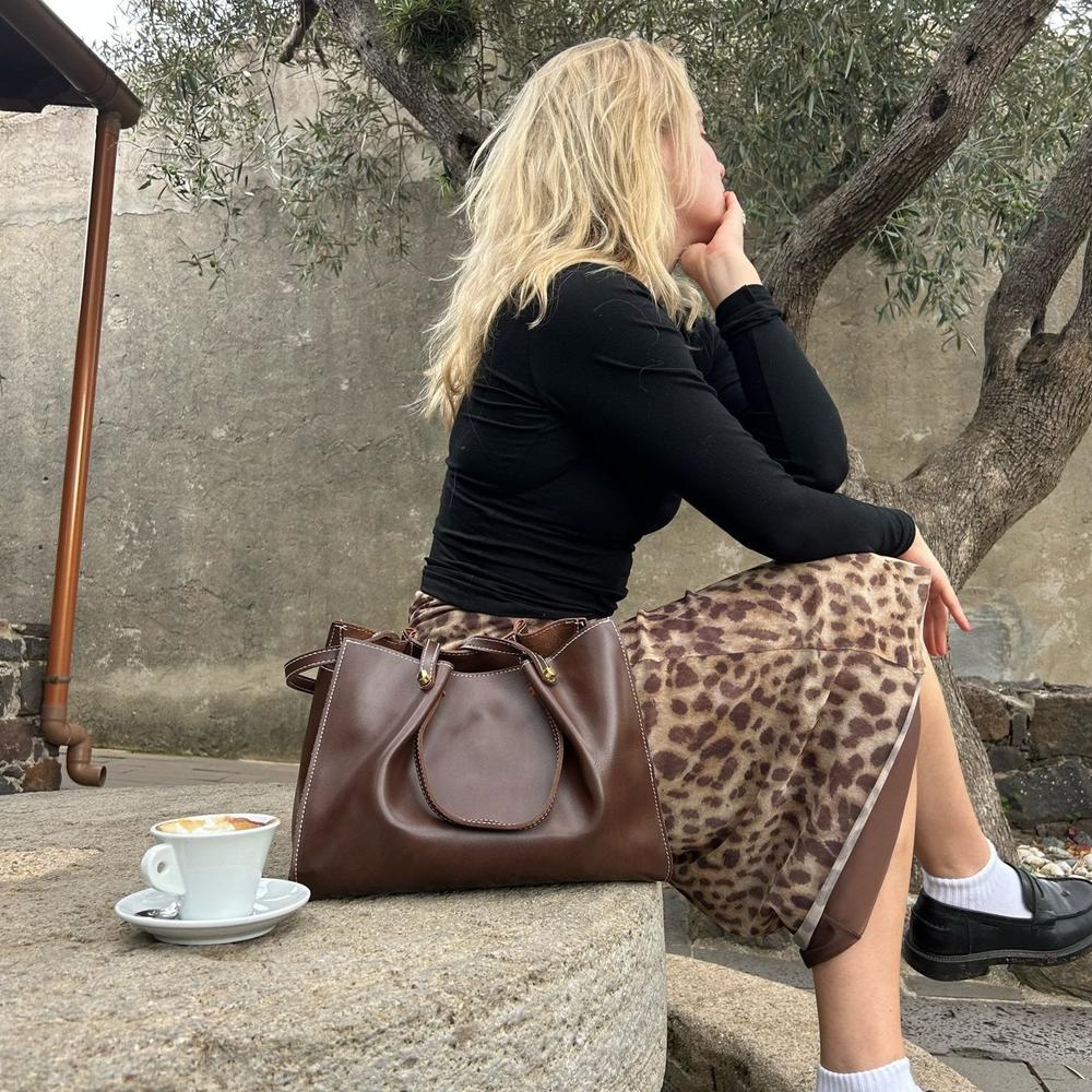 Sac à Main Élégant en Cuir pour Femme avec Bandoulière Ajustable – Sac Chic et Pratique
