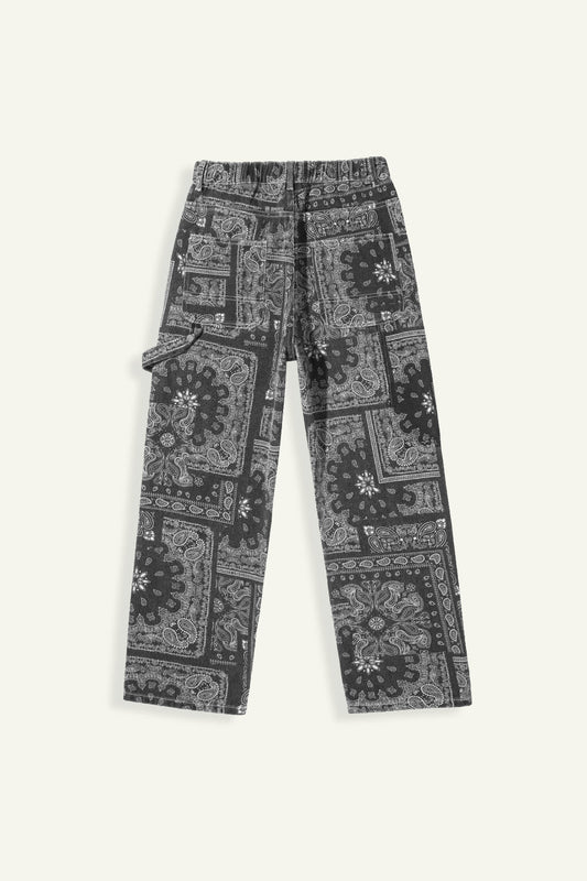Men's Black Jeans with Distinctive Bandana Prints – Comfortable Denim and Urban Style