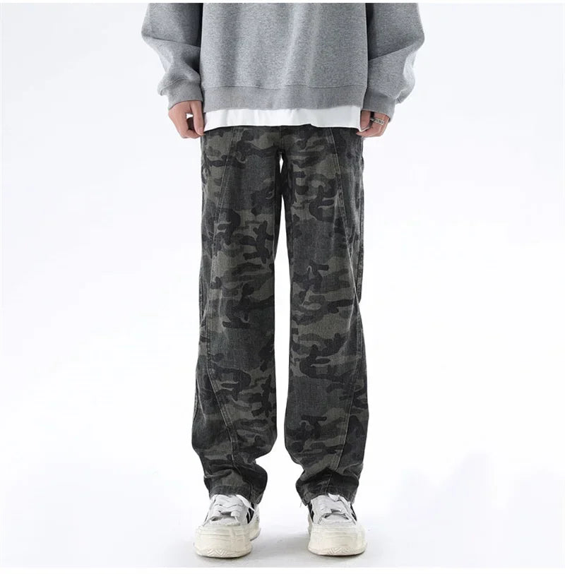 Jeans Cargo Surdimensionnés pour Hommes avec Détails Camouflage et Poches Multiples