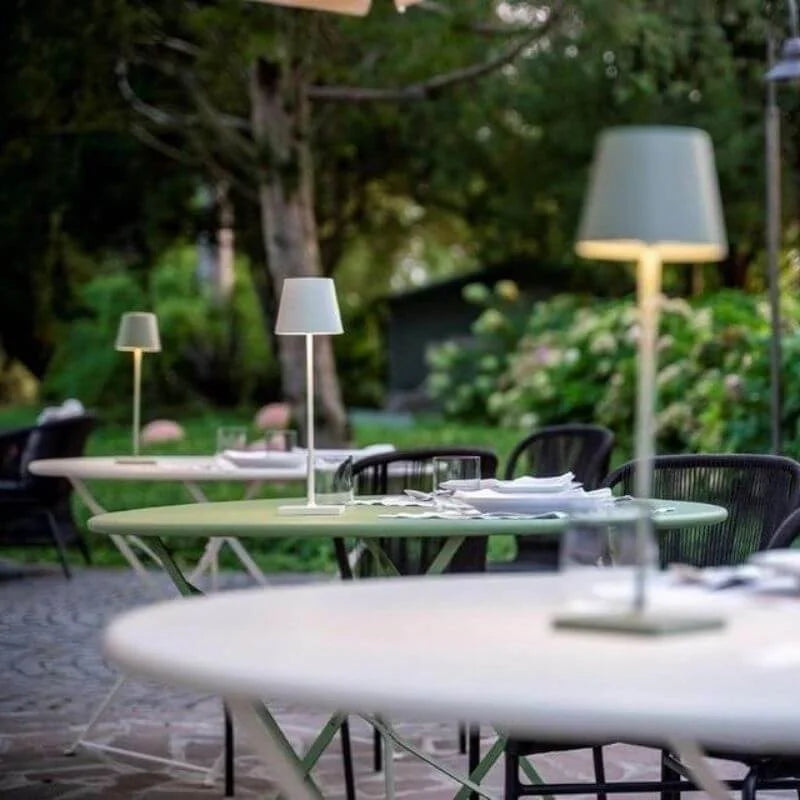 Lampe LED Rechargeable de Table Sans Fil à Contrôle Tactile – 10 Couleurs, Étanche IP65 pour Intérieur et Extérieur