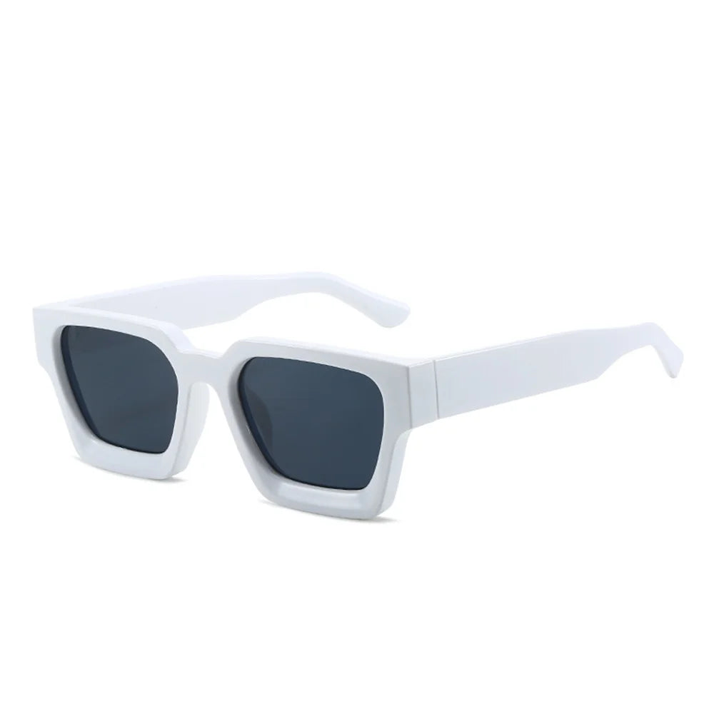 Lunettes de Soleil Femme Grosse Monture Blanche avec Protection UV400 – Accessoire Tendance et Confortable
