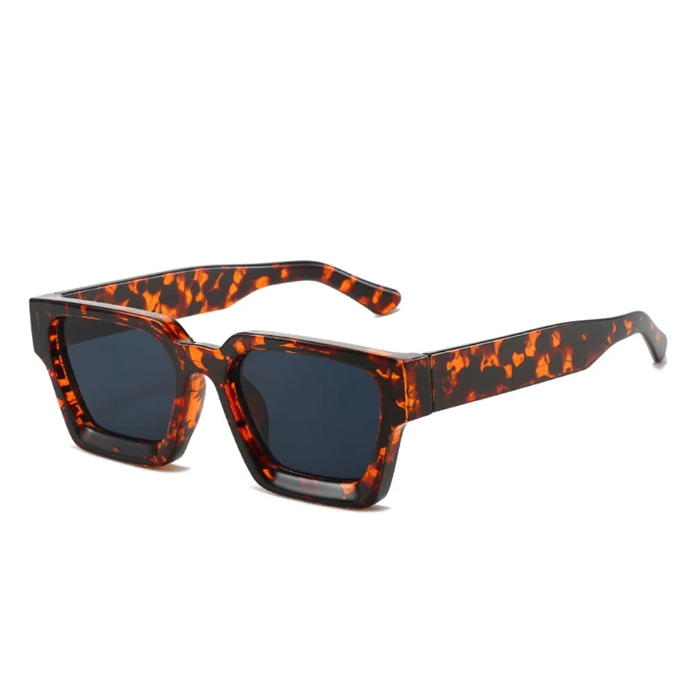Lunettes de Soleil Femme Grosse Monture Léopard avec Verres UV400 – Accessoire Chic et Audacieux
