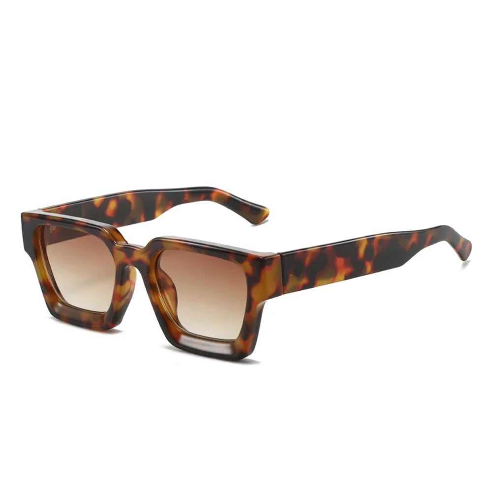 Lunettes de Soleil Femme Grosse Monture Léopard avec Verres Clairs UV400 – Accessoire Élégant et Protecteur
