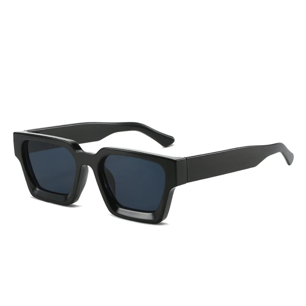 Lunettes de Soleil Oversized Noires pour Femme avec Protection UV400 – Accessoire Élégant et Confortable