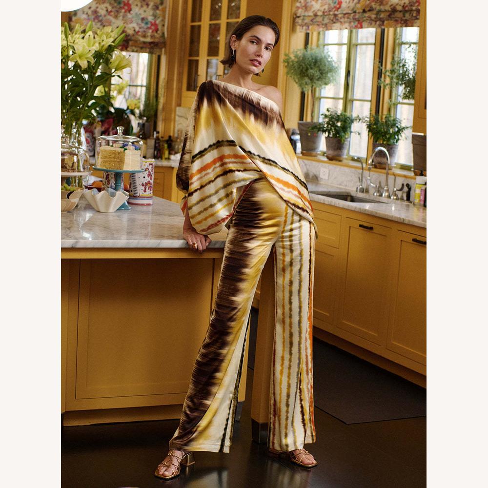 Ensemble Femme Tie-Dye Épaules Dénudées avec Pantalon Large Taille Haute – Chic et Moderne