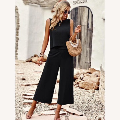 Chic Women's Sleeveless Jumpsuit with Wide Legs – Elegant and Light for Summer