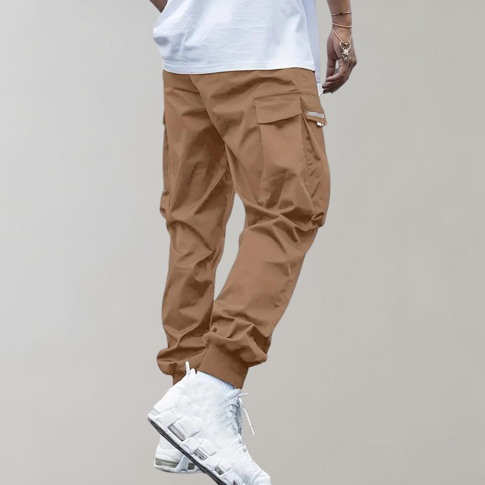 Casual Black Cargo Pants for Men with Functional Pockets and Breathable Fabric