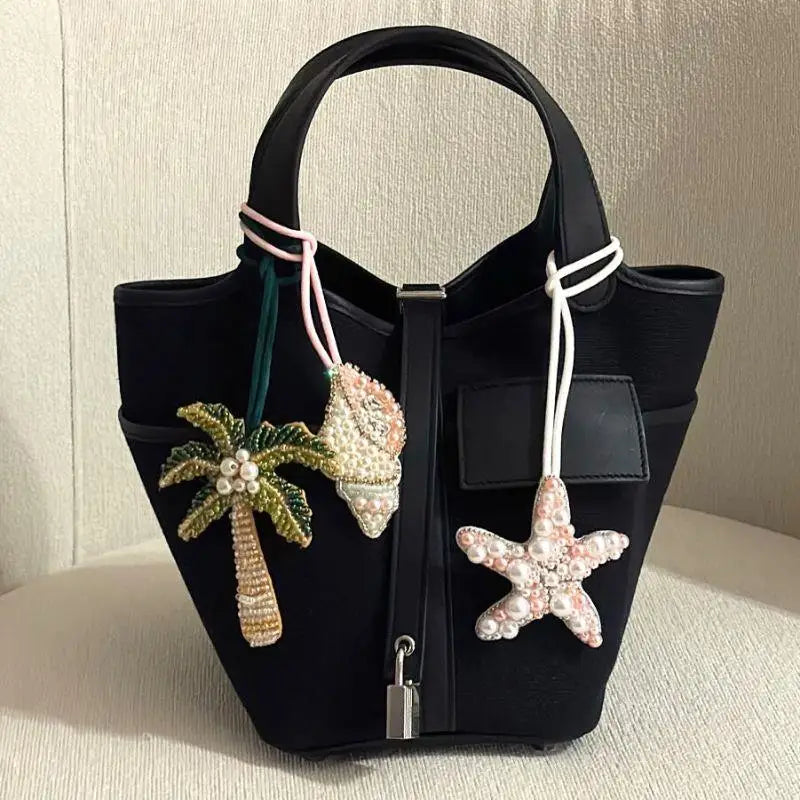 Patch à Paillettes en Coco Multicolore avec Motifs Tropicaux – Accessoire Décoratif à Coudre ou Pendentif