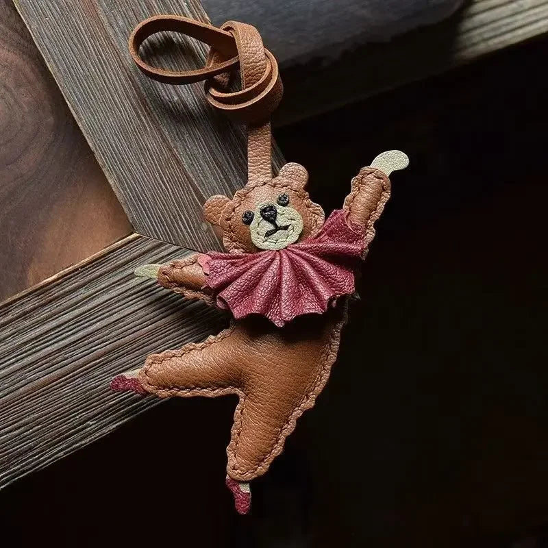 Pendentif en Cuir PU Ours Dansant - Charme de Sac, Ornement et Porte-Clés Durable et Amusant