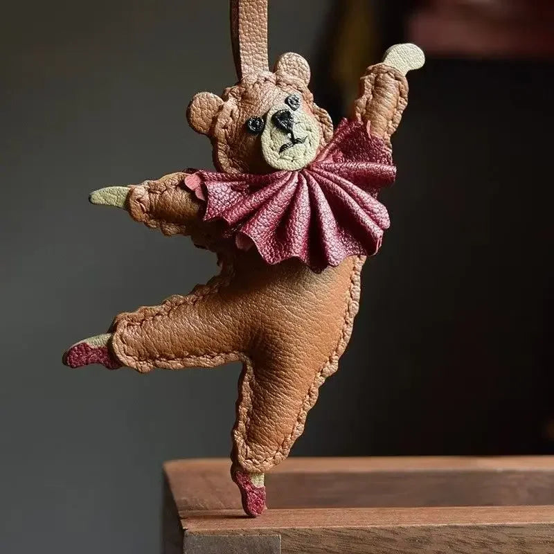 Pendentif en Cuir PU Ours Dansant - Charme de Sac, Ornement et Porte-Clés Durable et Amusant