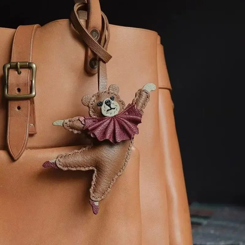 Pendentif en Cuir PU Ours Dansant - Charme de Sac, Ornement et Porte-Clés Durable et Amusant