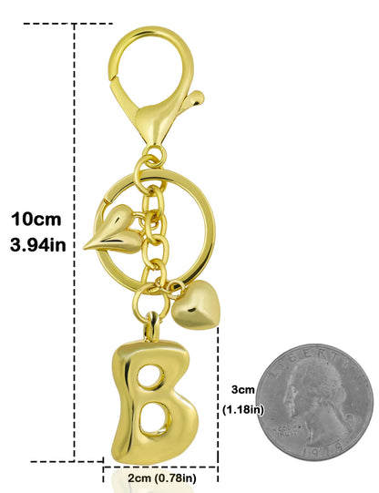 Personalized Keychain in Gold Metal with Letter and Heart Charm – Elegant Bag Accessory for Women