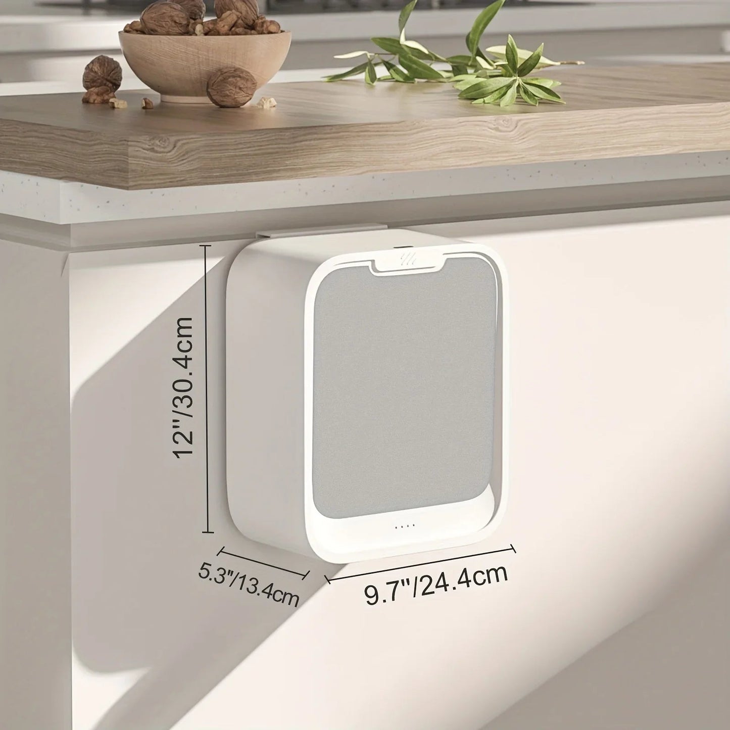 Poubelle à capteur de mouvement pour cuisine – Installation sur porte d'armoire, écologique et pratique