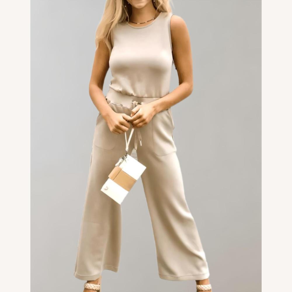 Elegant Women's Suit Set in Soft Fabric – Sleeveless Tank Top and High-Waisted Wide-Leg Pants