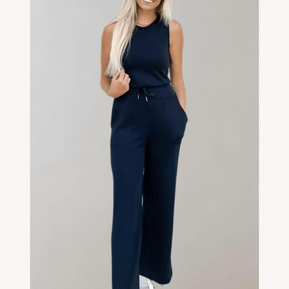 Elegant Women's Suit Set in Soft Fabric – Sleeveless Tank Top and High-Waisted Wide-Leg Pants