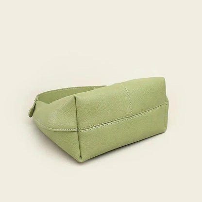 Women's Soft Leather Handbag Josephine – Elegant, Practical and Adjustable Shoulder Strap, Black or Brown