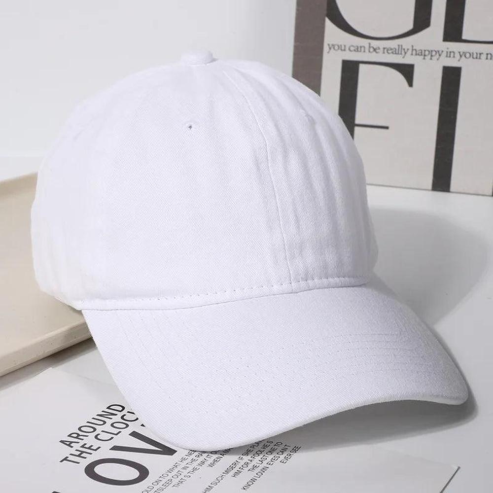 Casquette Femme Minimaliste Ajustable en Couleur Neutre – Élégante et Confortable pour un Look Casual