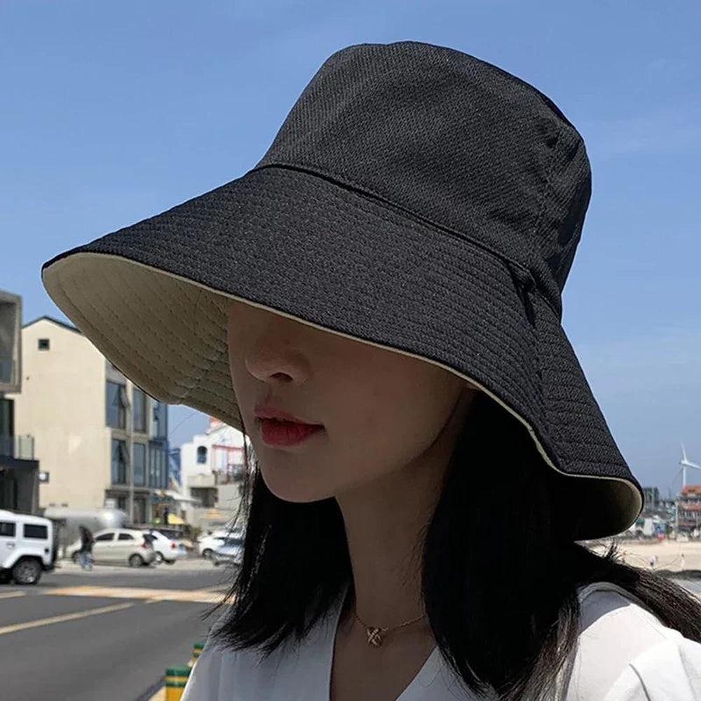 Reversible Women's Bucket Hat in Lightweight Cotton with 12 cm Brim for Sun Protection – Adjustable and Versatile