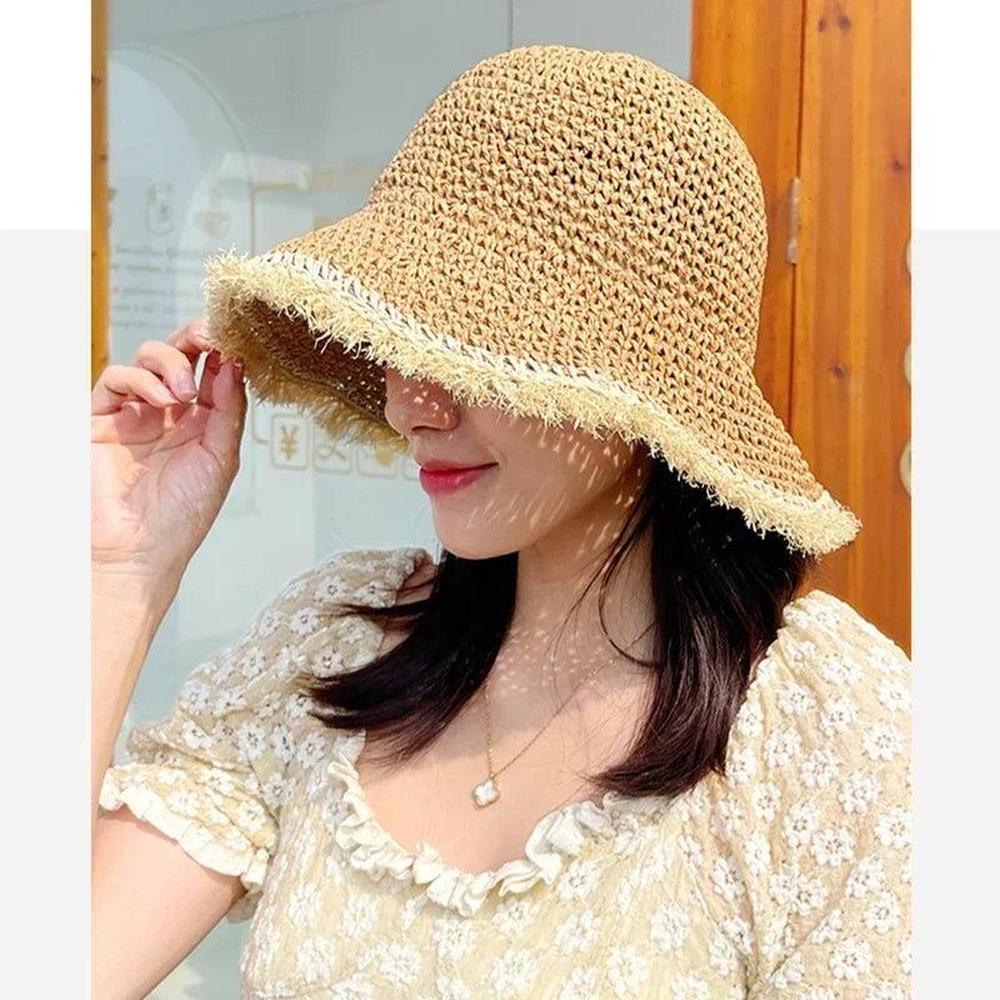 Adjustable Women's Straw Hat with Sun Protection – Elegant Summer Accessory in Natural Straw
