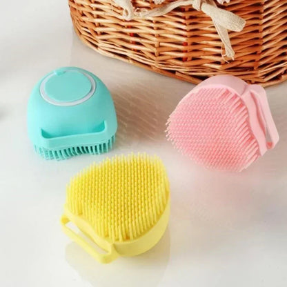 Silicone Pet Grooming Brush for Dogs and Cats – 2-in-1 Shampoo Dispenser and Bathing Tool
