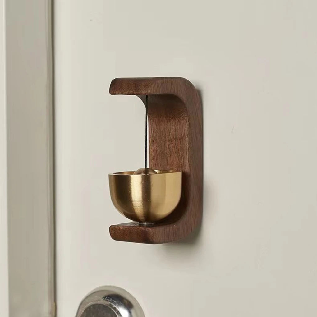 Sonnette Sans Fil Rétro en Bois avec Finition en Laiton – Décoration Élégante pour Entrée
