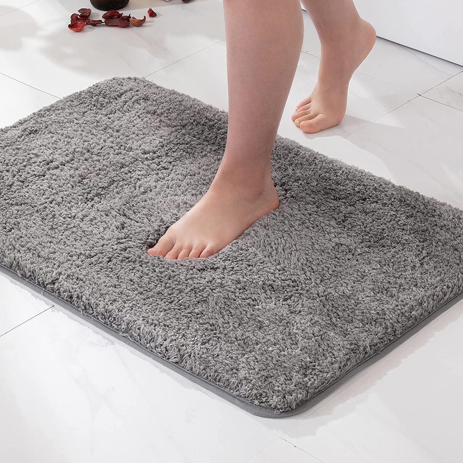 Tapis de Bain en Fourrure Ultra-Doux et Antidérapant – Confort en Microfibre