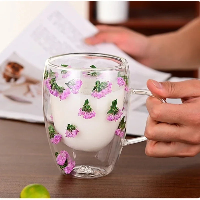 Tasse en Verre à Double Paroi avec Poignée et Fleurs Séchées – 300 ml