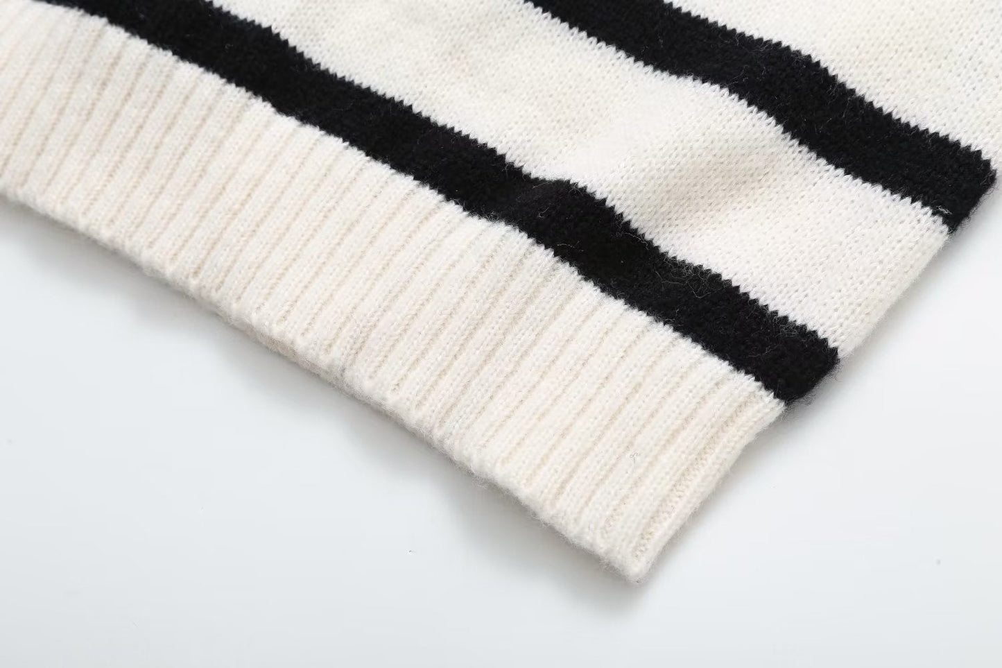Wanda Striped Sweater | V-Neck, Relaxed Fit