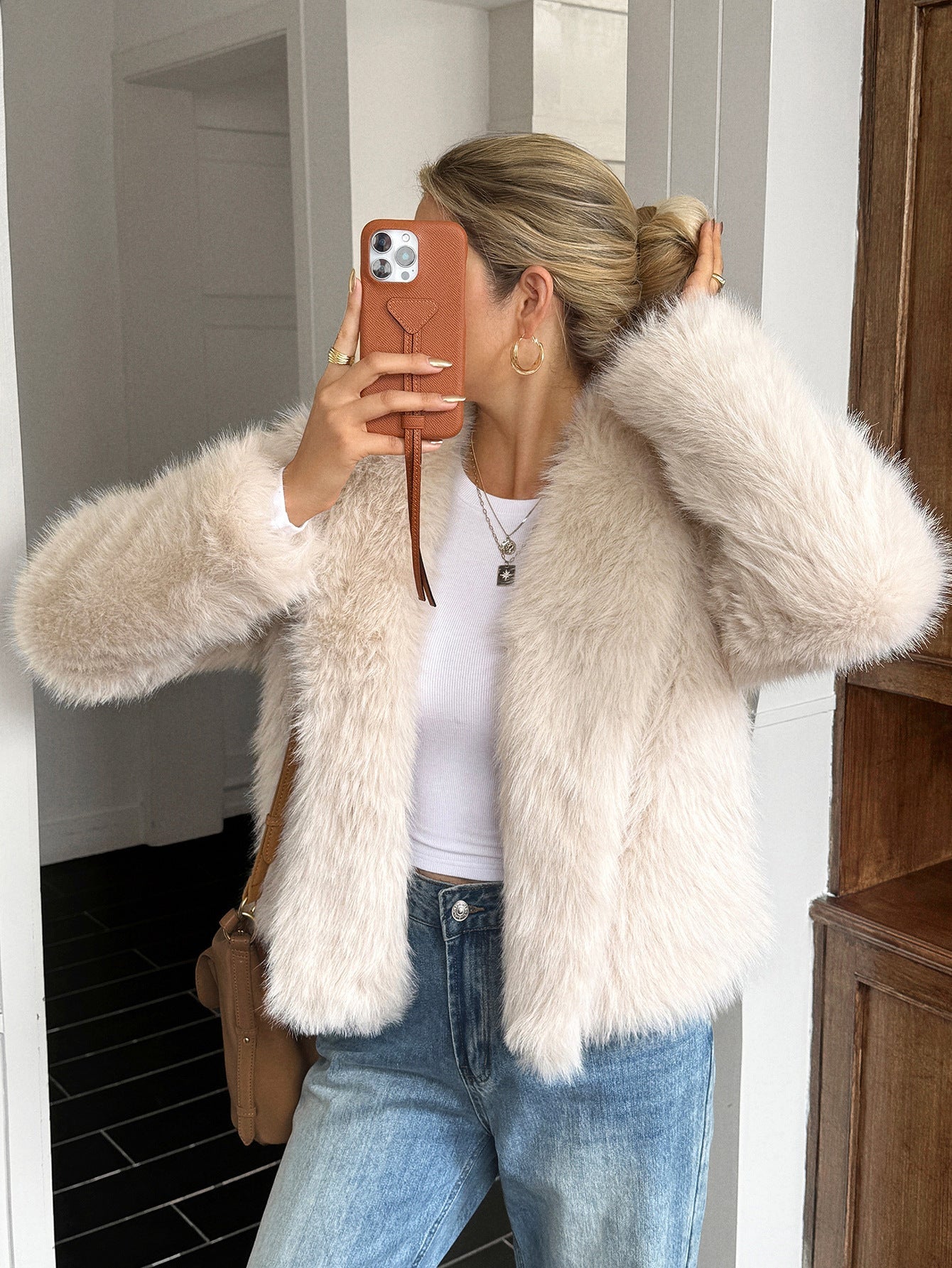 Wava Women's Fleece Jacket | Thick Faux-Fur Collar, Boxy Fit