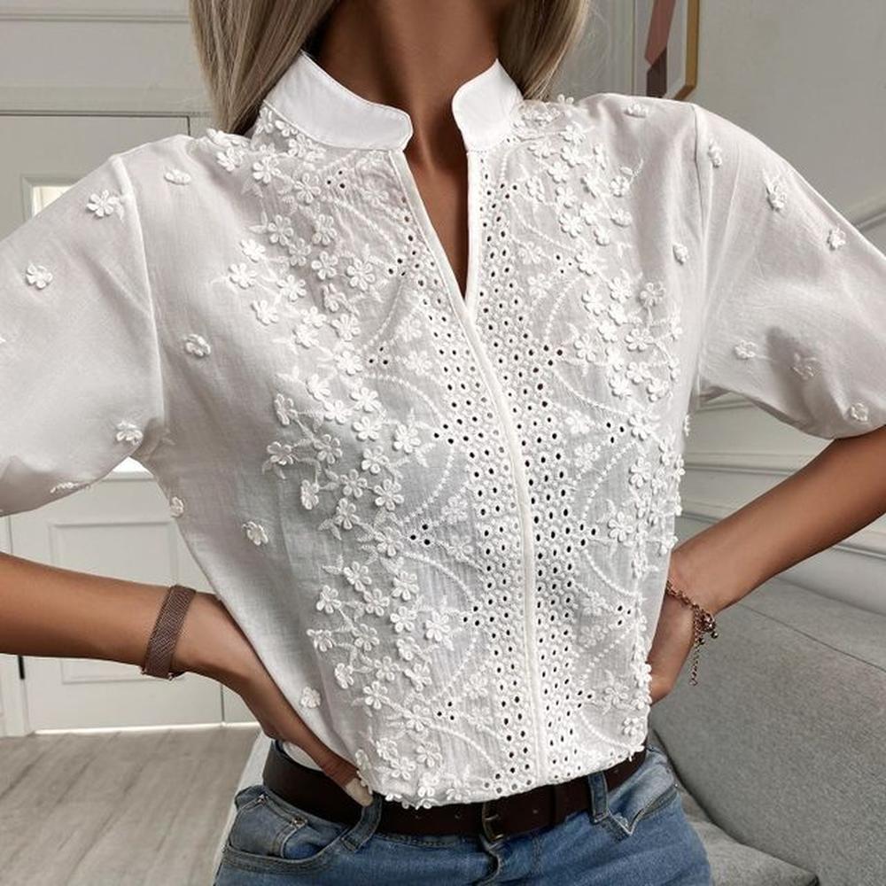 Blouse Femme en Coton Brodé Légère avec Col Mao Chic – Blouse Blanche Élégante pour un Style Estival