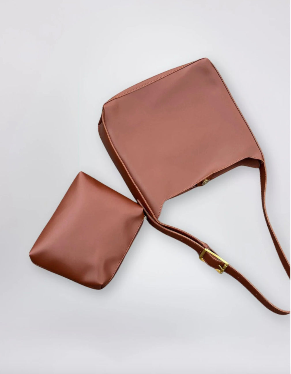 Elegant Women's Shoulder Bag in Synthetic Leather for 13-Inch Laptop - Compact and Practical