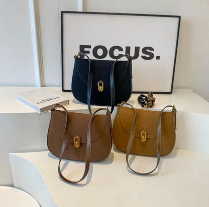 Women's Shoulder Bag in Faux Suede Leather with Adjustable Straps – Elegant and Practical for Daily Use