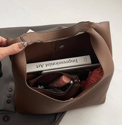 Elegant Vegan Leather Women's Hobo Bag with Versatile Interior – Chic and Durable Design for All Occasions