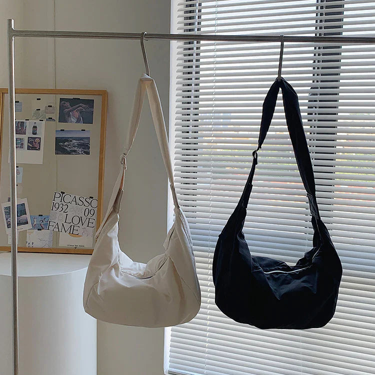 Large Women's Shoulder Bag in Durable Nylon with Adjustable Strap – Ultra-Light Casual Bag for Everyday Use