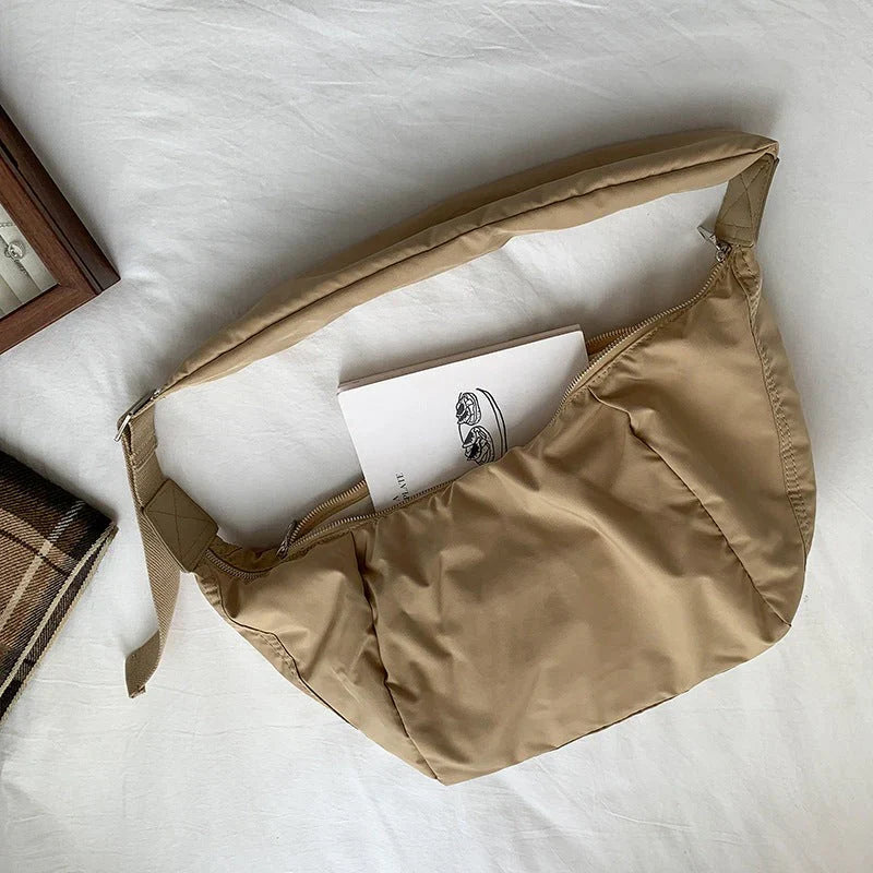 Large Women's Shoulder Bag in Durable Nylon with Adjustable Strap – Ultra-Light Casual Bag for Everyday Use