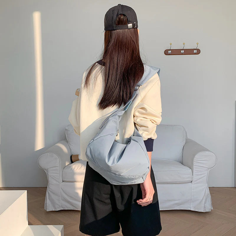 Grand Sac À Bandoulière Femme en Nylon Résistant avec Bandoulière Réglable – Sac Décontracté Ultra Léger pour Quotidien