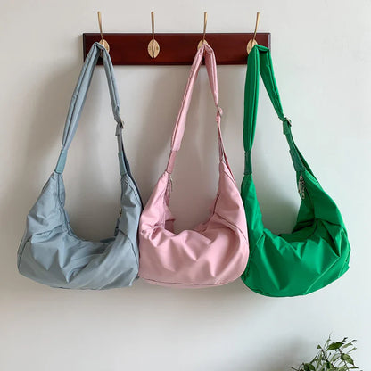 Large Women's Shoulder Bag in Durable Nylon with Adjustable Strap – Ultra-Light Casual Bag for Everyday Use