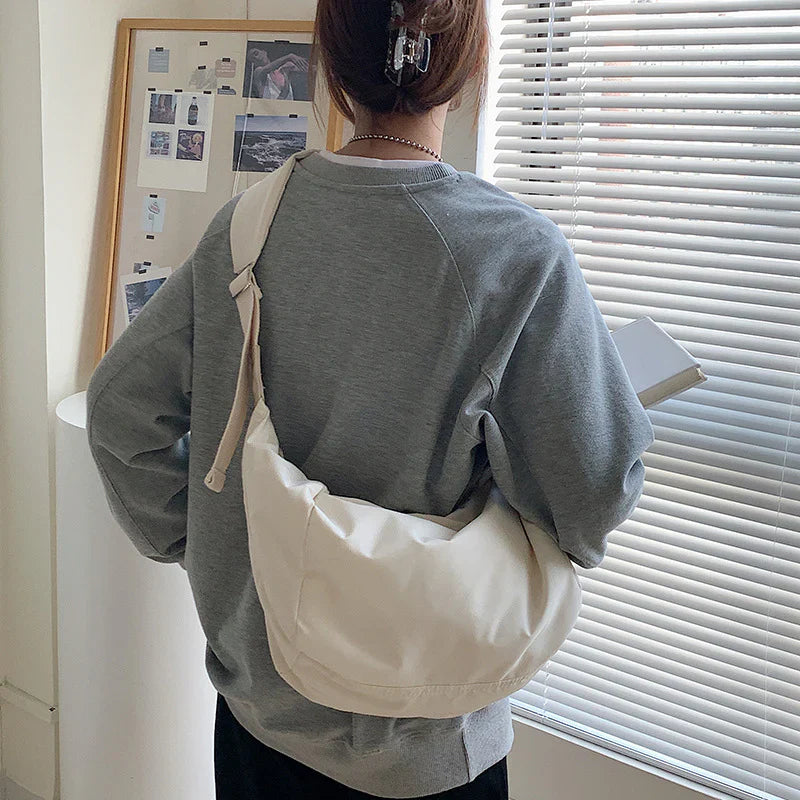 Large Women's Shoulder Bag in Durable Nylon with Adjustable Strap – Ultra-Light Casual Bag for Everyday Use