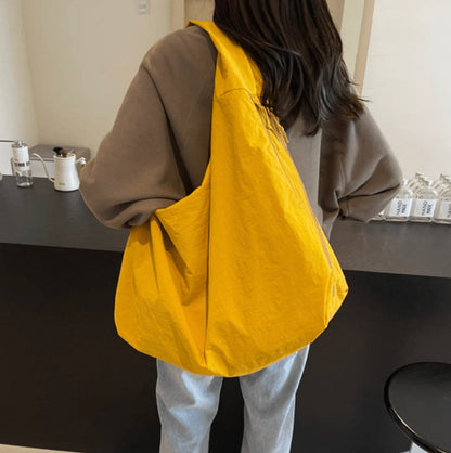 Ultra Large Women's Hobo Bag in Recycled Nylon – Practical and Eco-Friendly Bag with Pockets and Comfortable Shoulder Strap