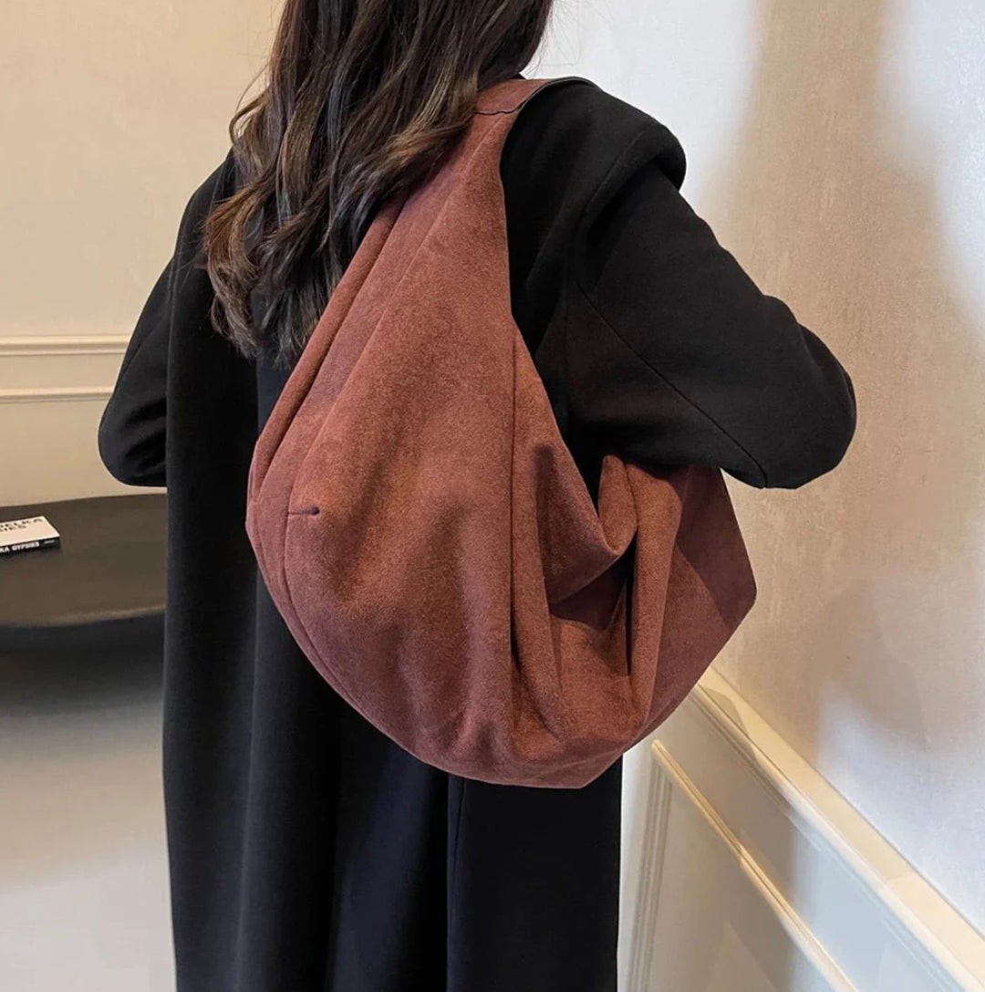Suede Shoulder Bag for Women – Elegant Slouchy Hobo Bag with Large Capacity and Zipper Closure